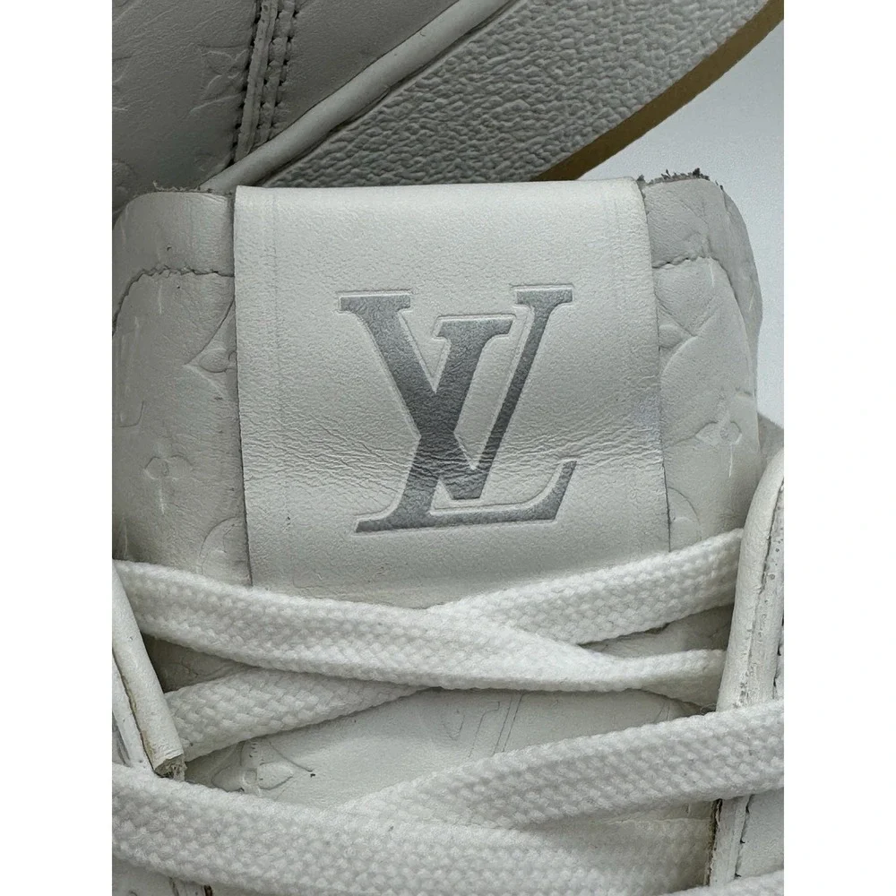 Louis Vuitton Rivoli Monogram leather sneaker - Men's size 8 - Picture 11 of 16
